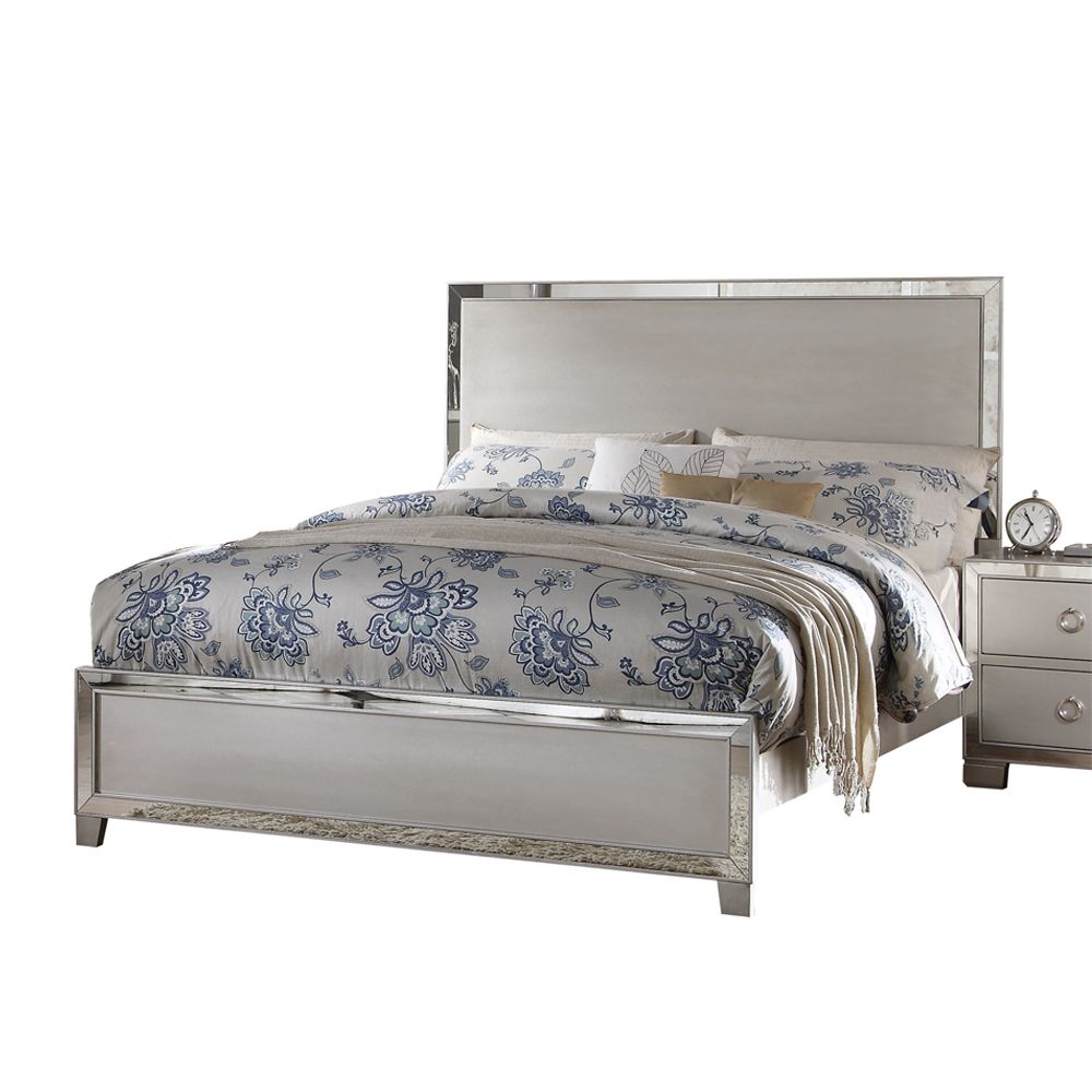 Voeville II Queen Bed